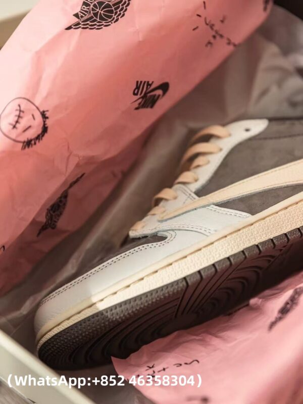 AAA+ Travis Scott x Air Jordan 1 Low Reverse Mocha DM7866-162 Replica Sneakers – 1:1 Best Copy with In-Hand Photos