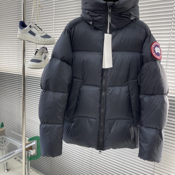 AAA+ CANADA GOOSE Crofton Puffer Replica Clothes – 1:1 Best Copy with In-Hand Photos