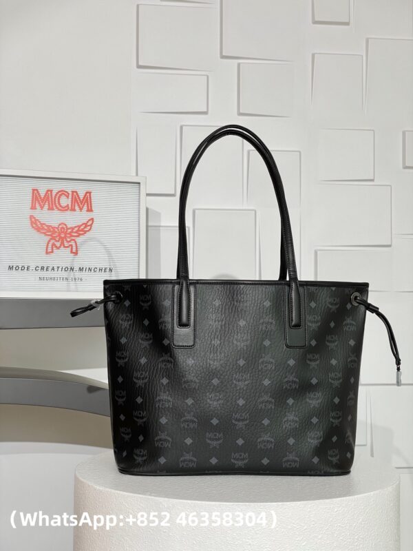 AAA+ MCM Reversible Liz Shopper in Visetos, Black Replica | 1:1 Copy with In-Hand Pics