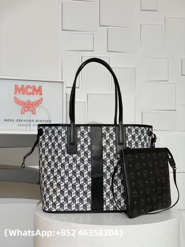 AAA+ MCM Reversible Liz Shopper in Visetos, Black Replica | 1:1 Copy with In-Hand Pics