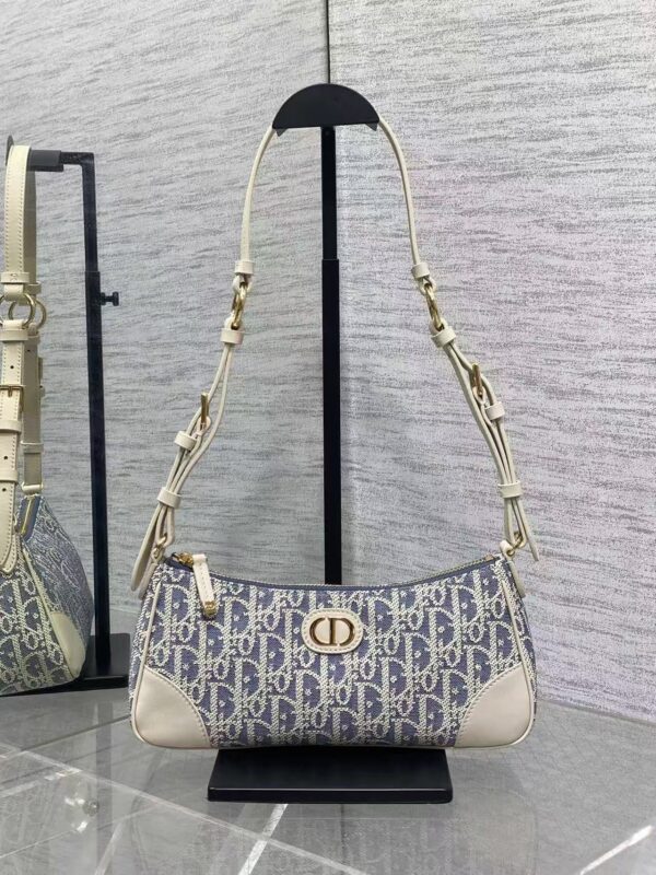 AAA+ Dior 30 Montaigne Wanderlust Mini Bag Dior Oblique Jacquard and Smooth Calfskin Replica | 1:1 Copy with In-Hand Pics