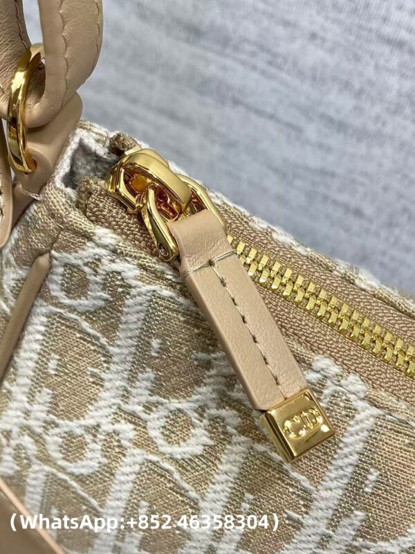 AAA+ Dior 30 Montaigne Wanderlust Mini Bag Dior Oblique Jacquard and Smooth Calfskin Replica | 1:1 Copy with In-Hand Pics