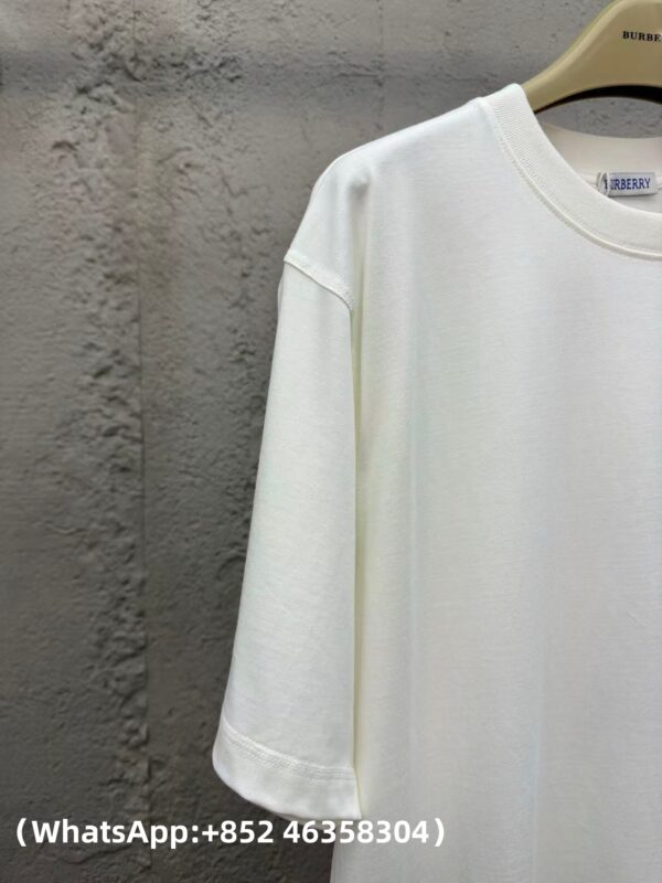 AAA+ Burberry 25 new equestrian knight logo printed high-end casual cotton short-sleeved T-shirt Replica | 1:1 Copy with In-Hand Pics
