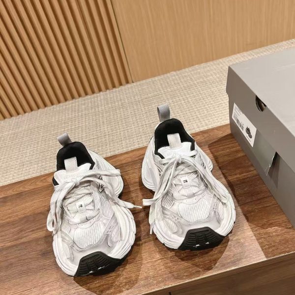 AAA+ Balenciaga 10 XL White and Black 784342 W2MV2 9110 Replica Sneakers – 1:1 Best Copy with In-Hand Photos
