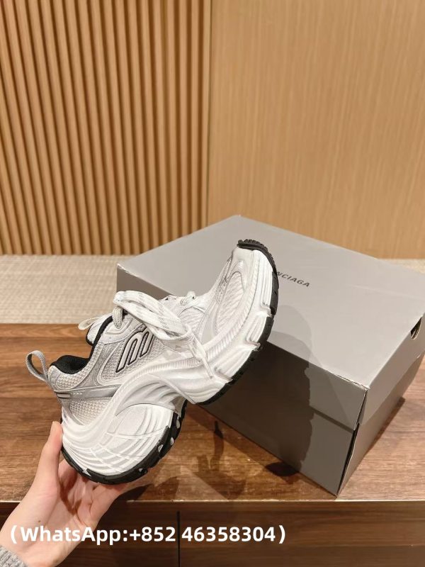 AAA+ Balenciaga 10 XL White and Black 784342 W2MV2 9110 Replica Sneakers – 1:1 Best Copy with In-Hand Photos