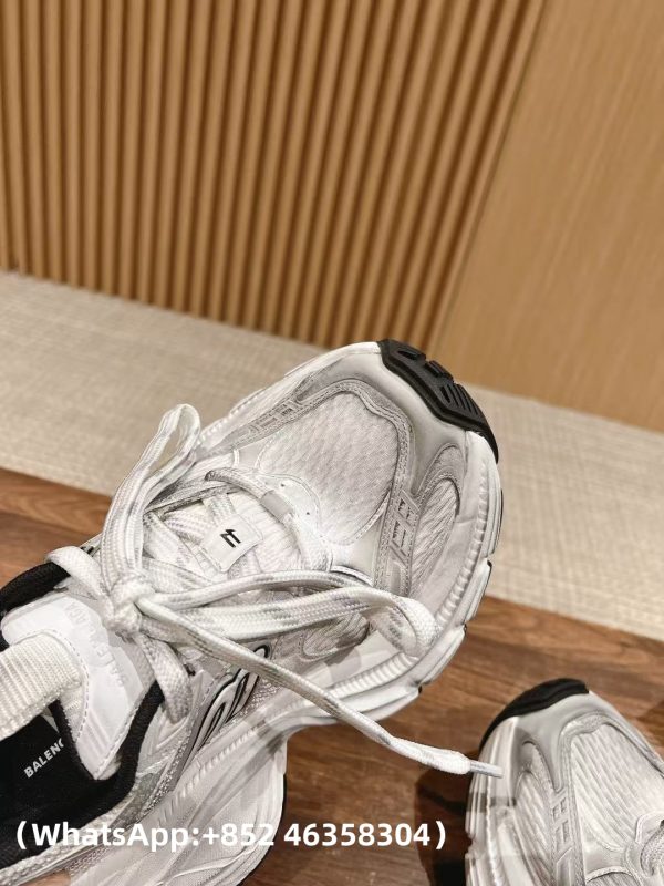 AAA+ Balenciaga 10 XL White and Black 784342 W2MV2 9110 Replica Sneakers – 1:1 Best Copy with In-Hand Photos