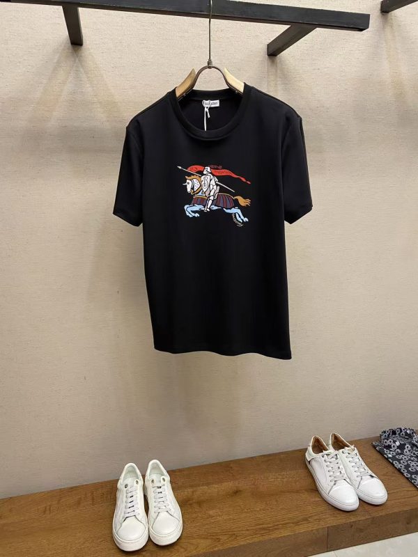 AAA+ Burberry 2025 new knight print short-sleeved T-shirt Replica | 1:1 Copy with In-Hand Pics
