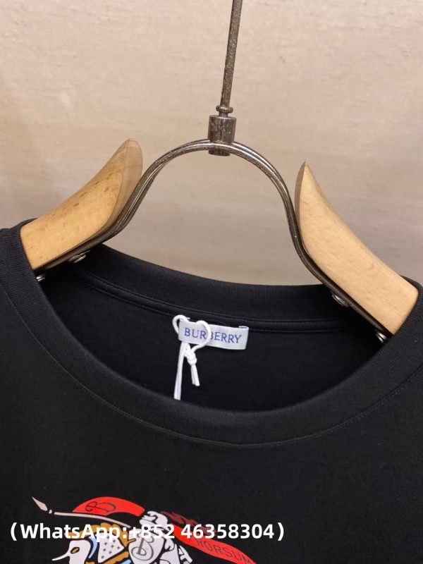 AAA+ Burberry 2025 new knight print short-sleeved T-shirt Replica | 1:1 Copy with In-Hand Pics