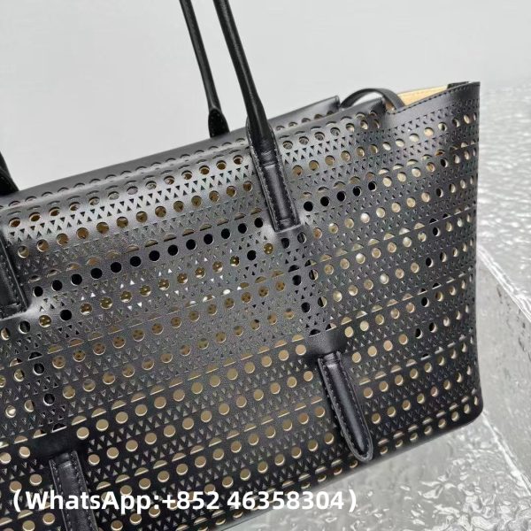 Alaia Alaia Le Cœur bag in calfskin