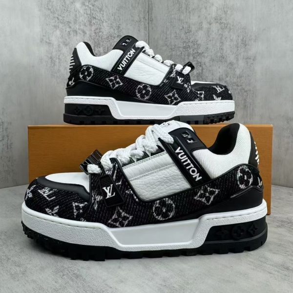 replica Louis Vuitton Trainer Maxi Sneaker