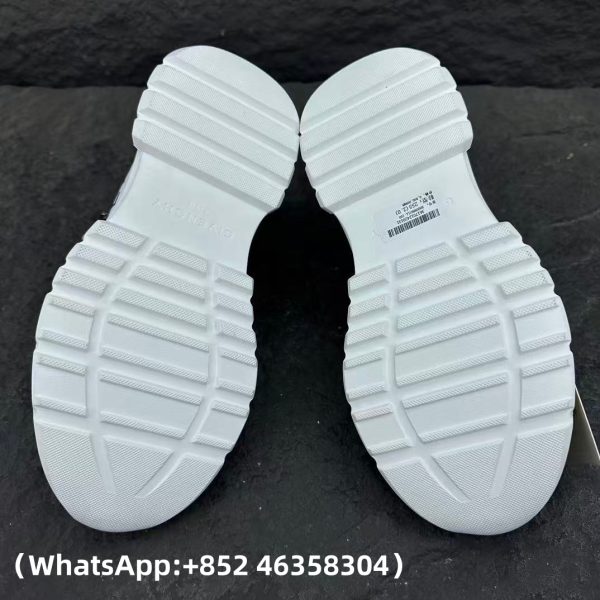 Replica Givenchy Spectre Zip Runners Leather Sneakers