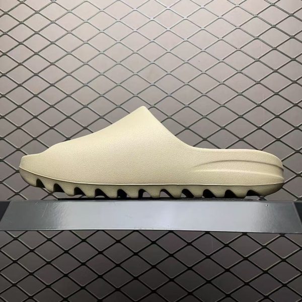 Adidas Yeezy Slide Pure Replica Sneakers
