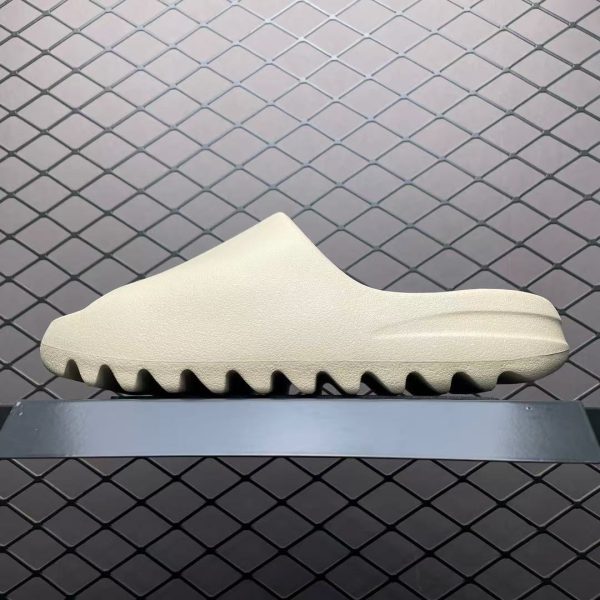 Adidas Yeezy Slide Bone Replica Sneakers