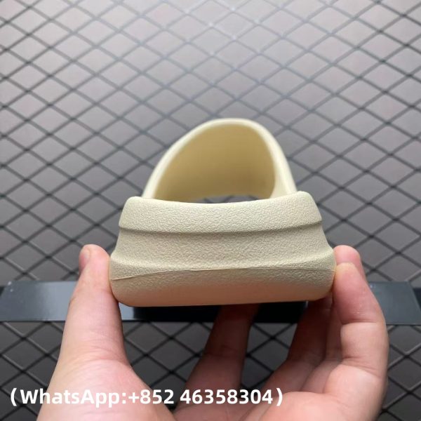 Adidas Yeezy Slide Bone Replica Sneakers