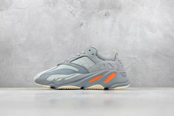 Adidas Yeezy Boost 700 V2 Replica Sneakers