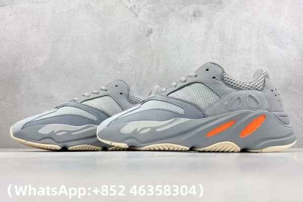 Adidas Yeezy Boost 700 V2 Replica Sneakers