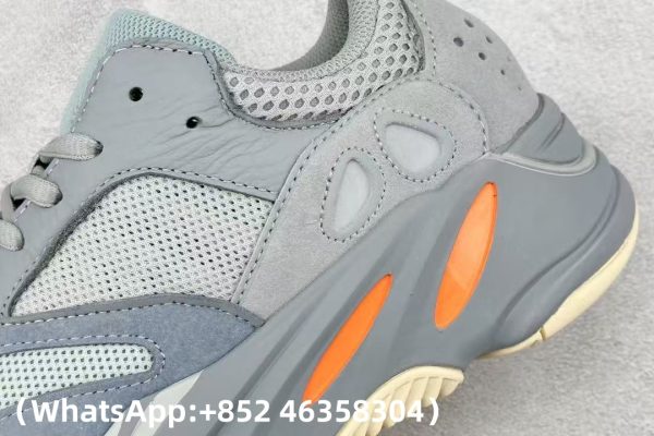Adidas Yeezy Boost 700 V2 Replica Sneakers
