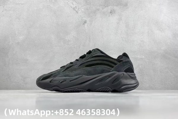 Adidas Yeezy Boost 700 V2 Vanta Replica Sneakers