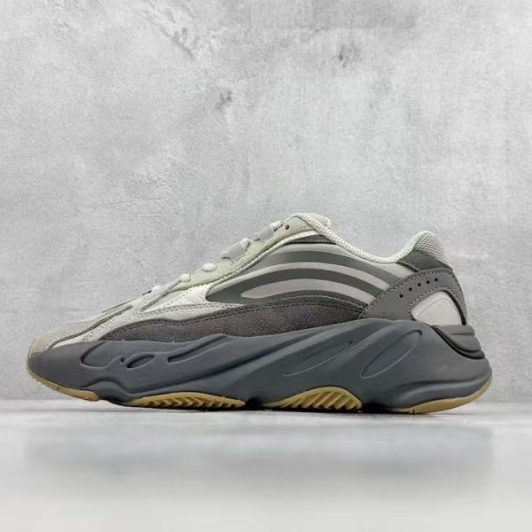Adidas Yeezy Boost 700 V2 Tephra Replica Sneakers